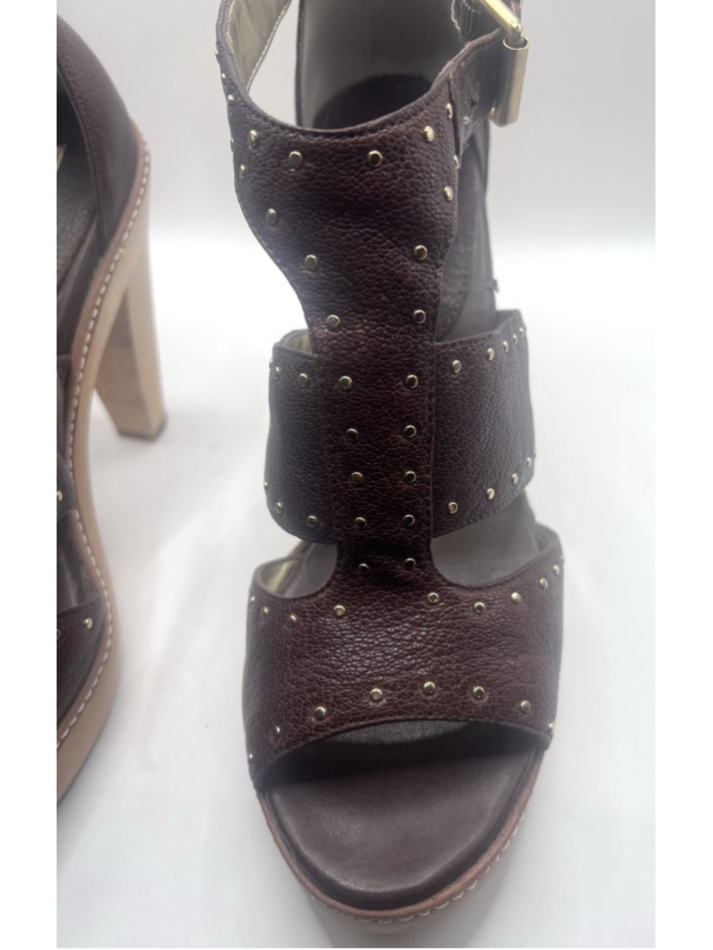 Banana Republic Bonnie Studded Sandals Womens 9 Strap Platform Heels Brown Gold - Picture 10 of 14